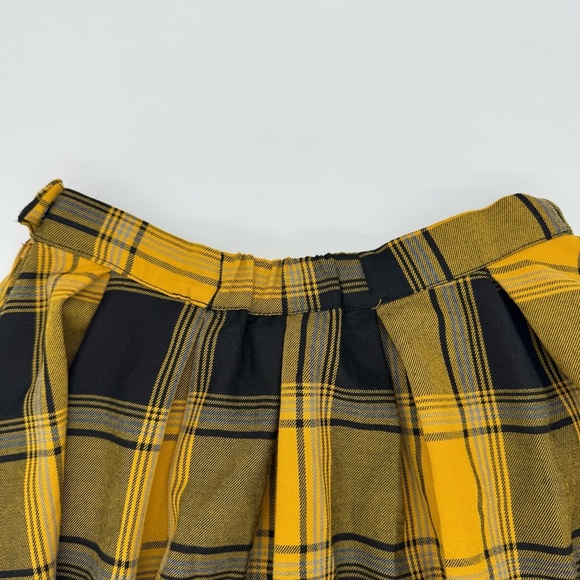 Harry Potter Hufflepuff Plaid Skirt | Wizarding World | Size Small - Picture 7 of 9